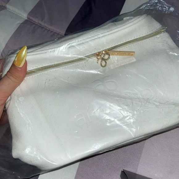 Set of 10 Arbonne Products - Great gift! - Picture 2 of 16